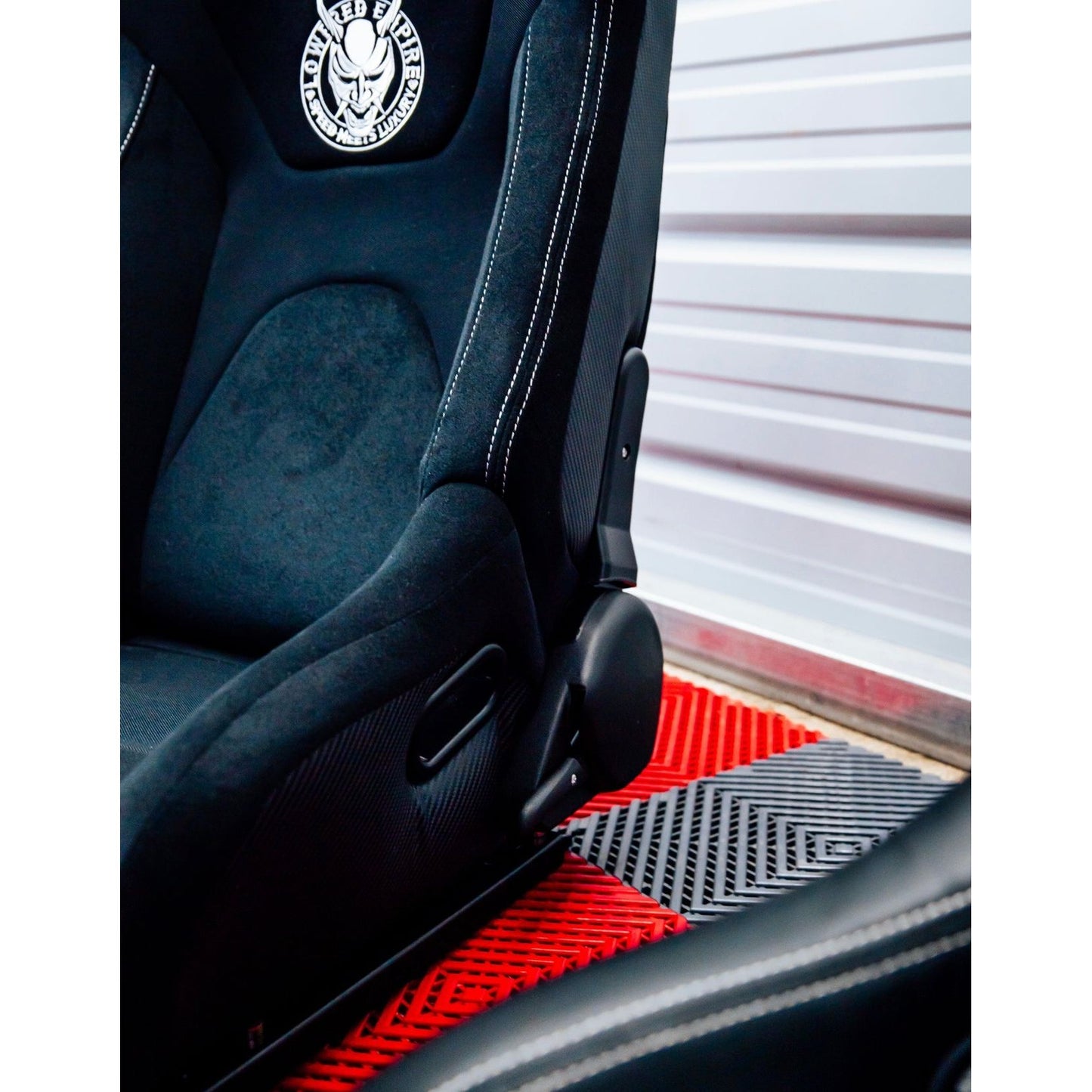 Bucket Style Recline Seats Full Black Pair