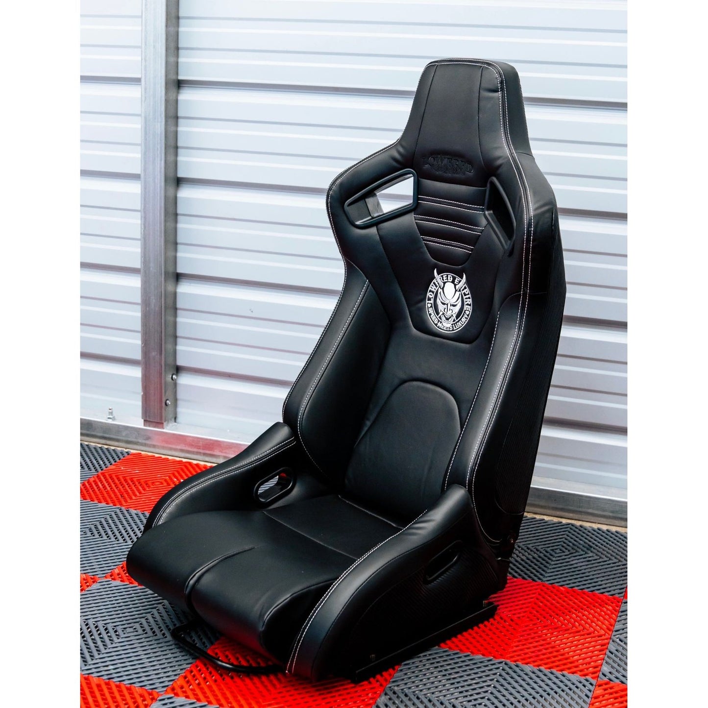 Bucket Style Recline Seats Full Black Pair