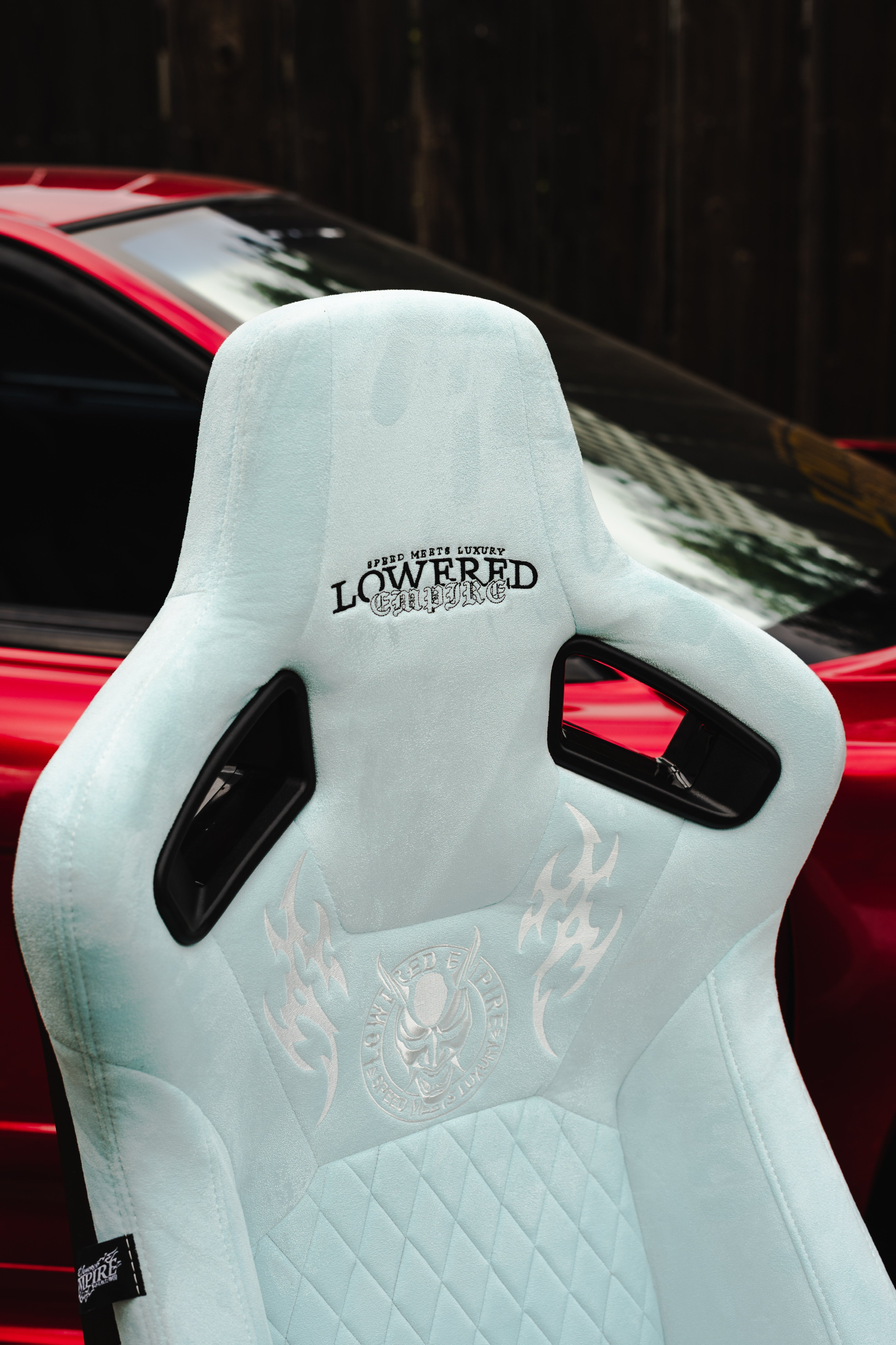 Tiffany Blue Sigil Ⅰ Collection – Reclining Bucket Seat Tiffany Blue Sigil Ⅰ Collection – Reclining Bucket Seat