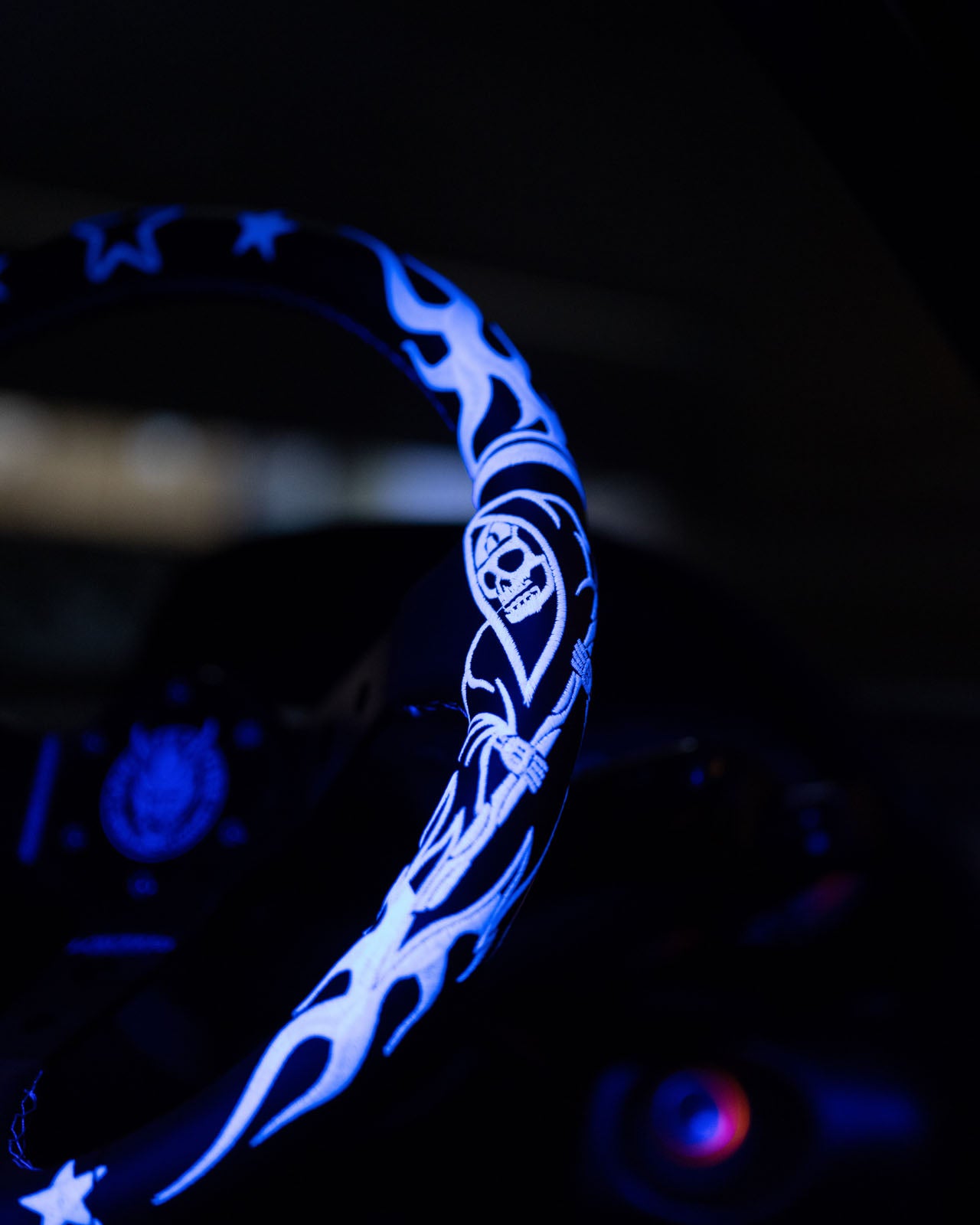White/Black Reaper BR-2 Steering Wheel 350mm- Lowered Empire