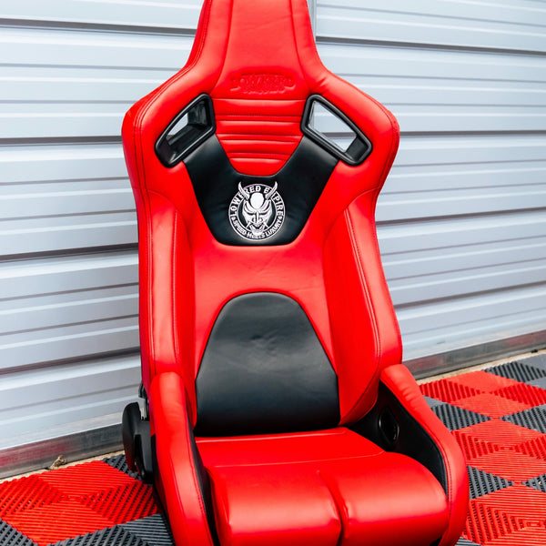 Bucket Style Recline Seat Red & Black