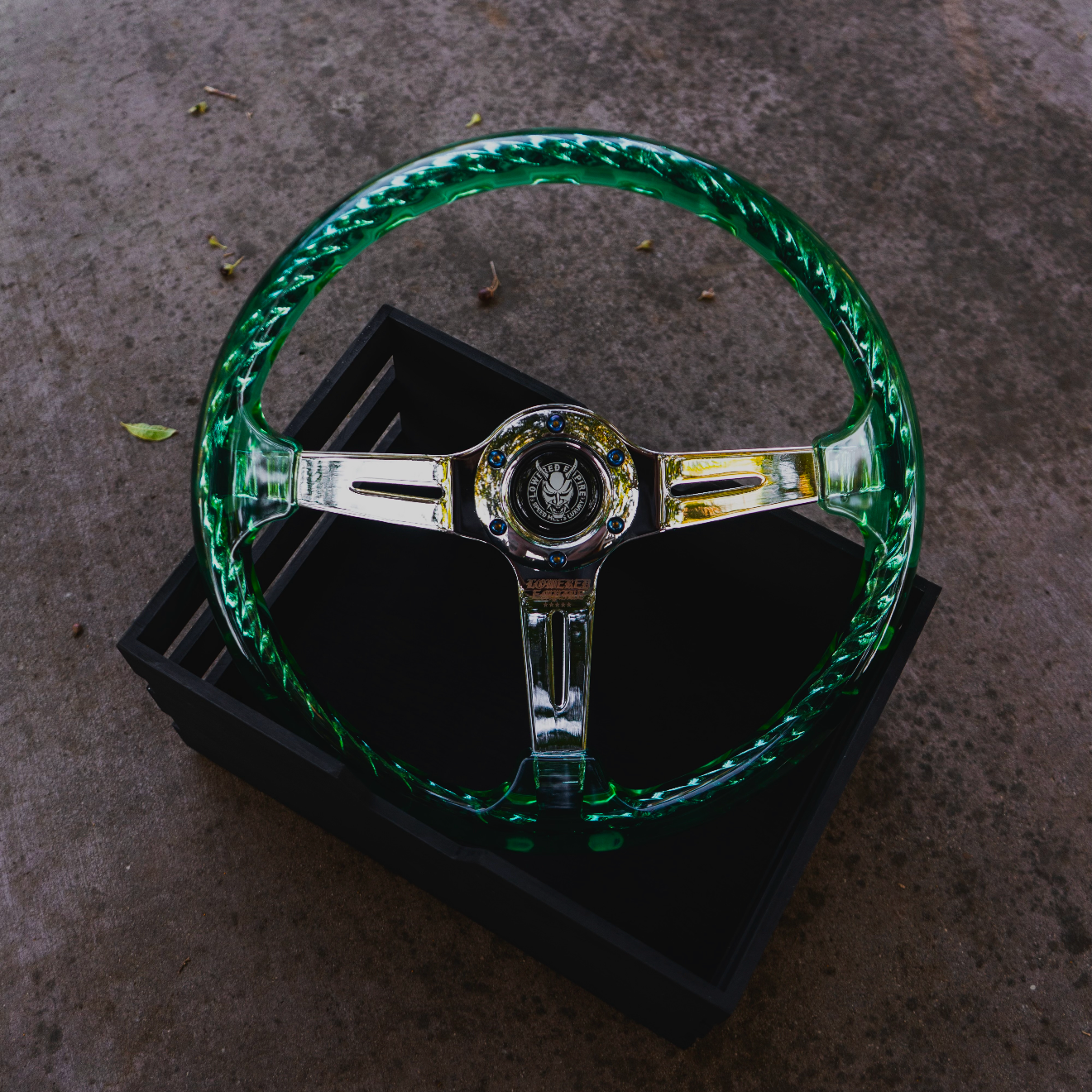 Chrome/Emerald Dragon Rakkī JDM DR-1 Steering Wheel 350mm - Steering wheels