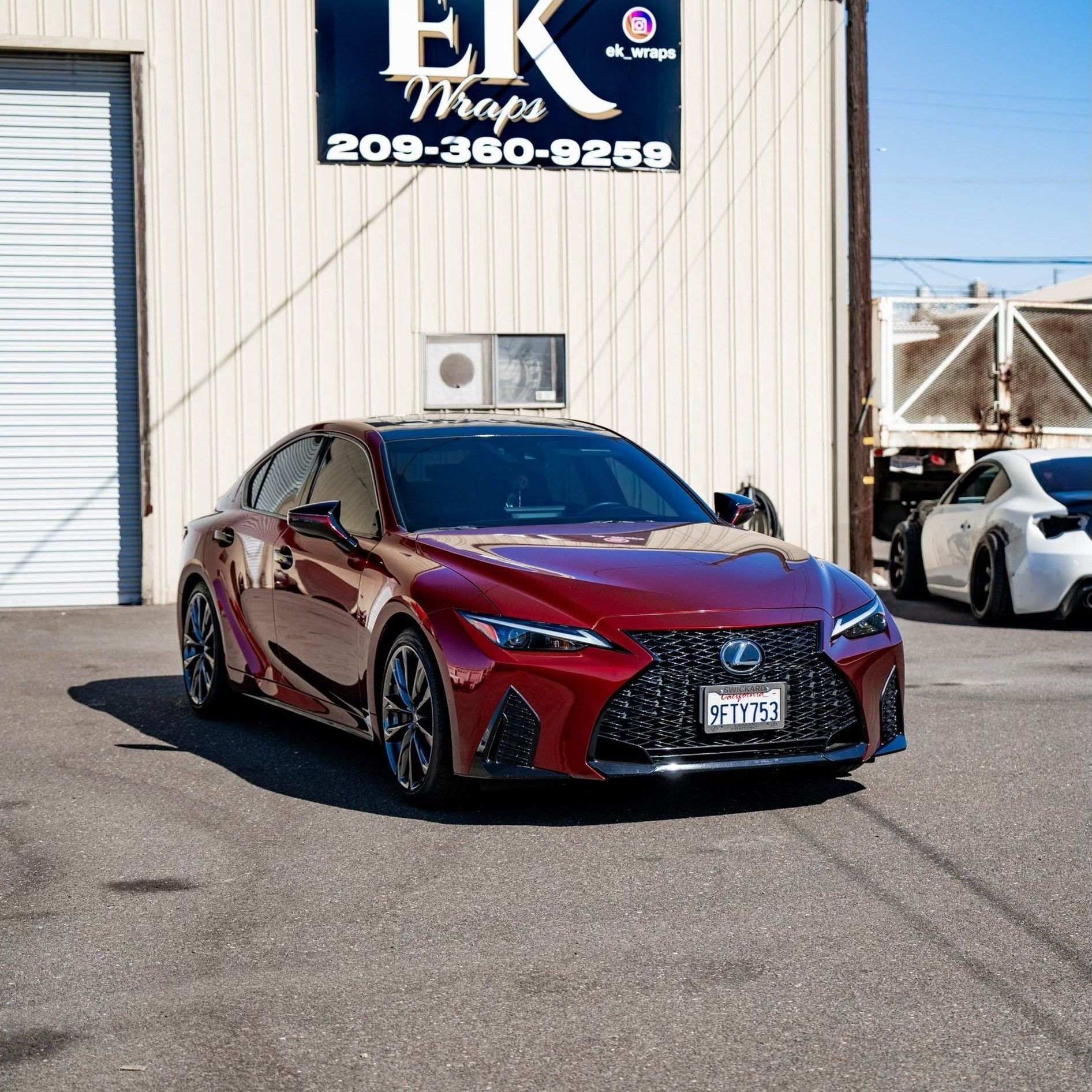 Liquid Dragon Red - FULL ROLL 5X59 FEET