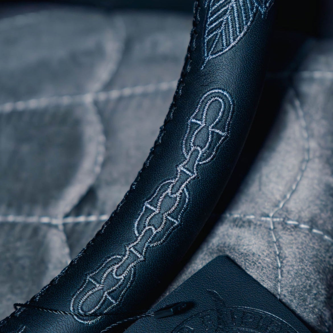 Traditional Killer Roses KR-1 Steering Wheel 350mm - Steering wheels