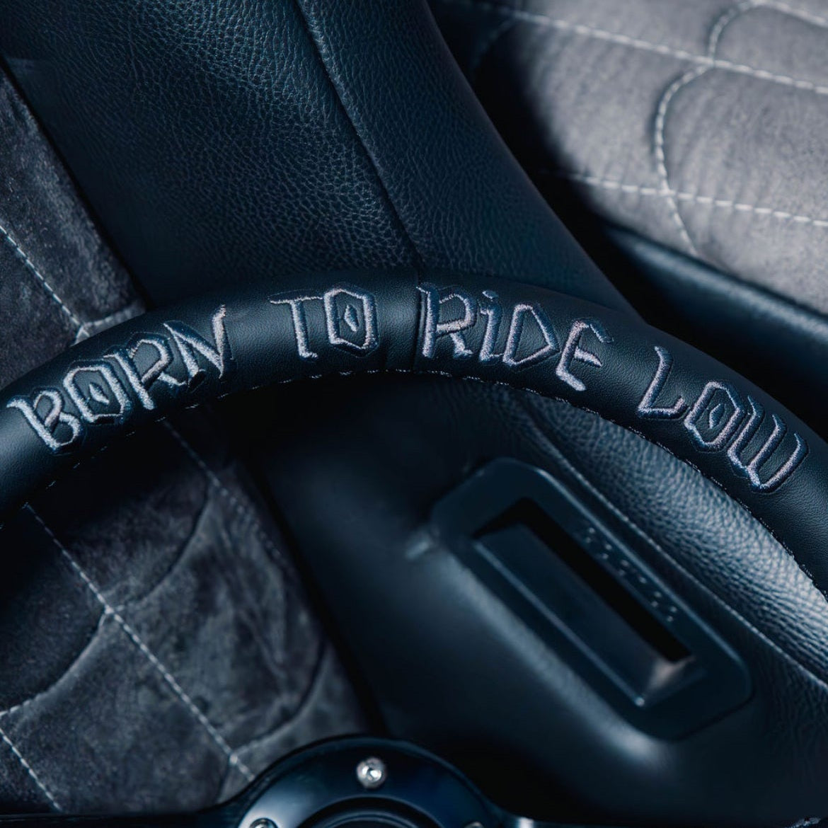 Traditional Killer Roses KR-1 Steering Wheel 350mm - Steering wheels