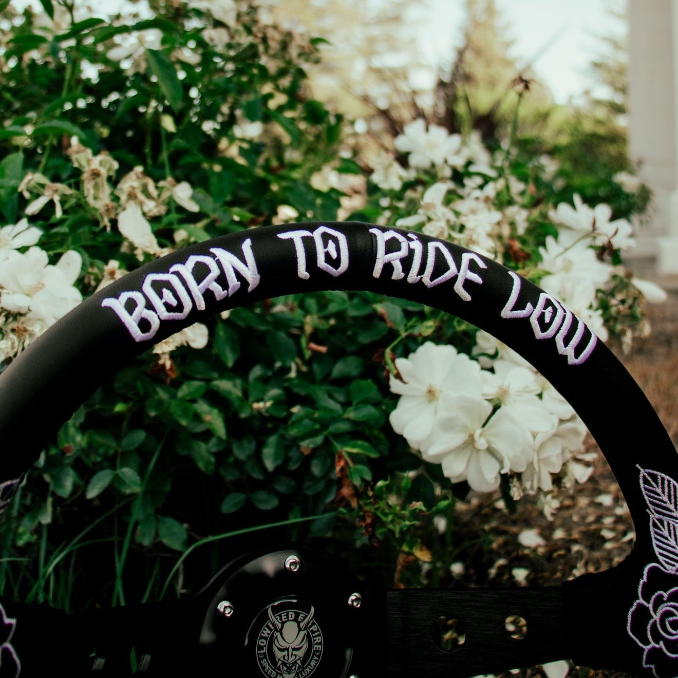 White Killer Roses KR-2 Steering Wheel 350mm - Steering wheels